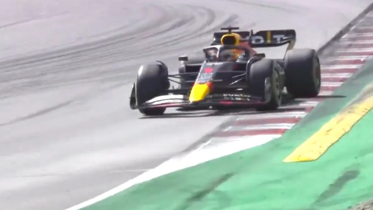 Hoppa! Verstappen wint GP van Spanje en neemt de leiding in het WK