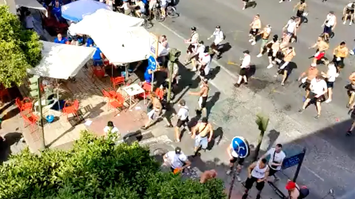 Schot gaat knock out na omsingeling door hooligans van Eintracht Frankfurt