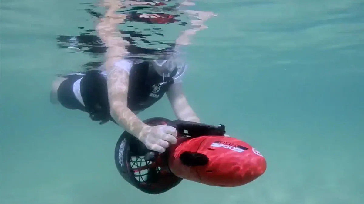 Wait what: De Lidl verkoopt een heuse onderwaterscooter voor een 'bodemprijs'