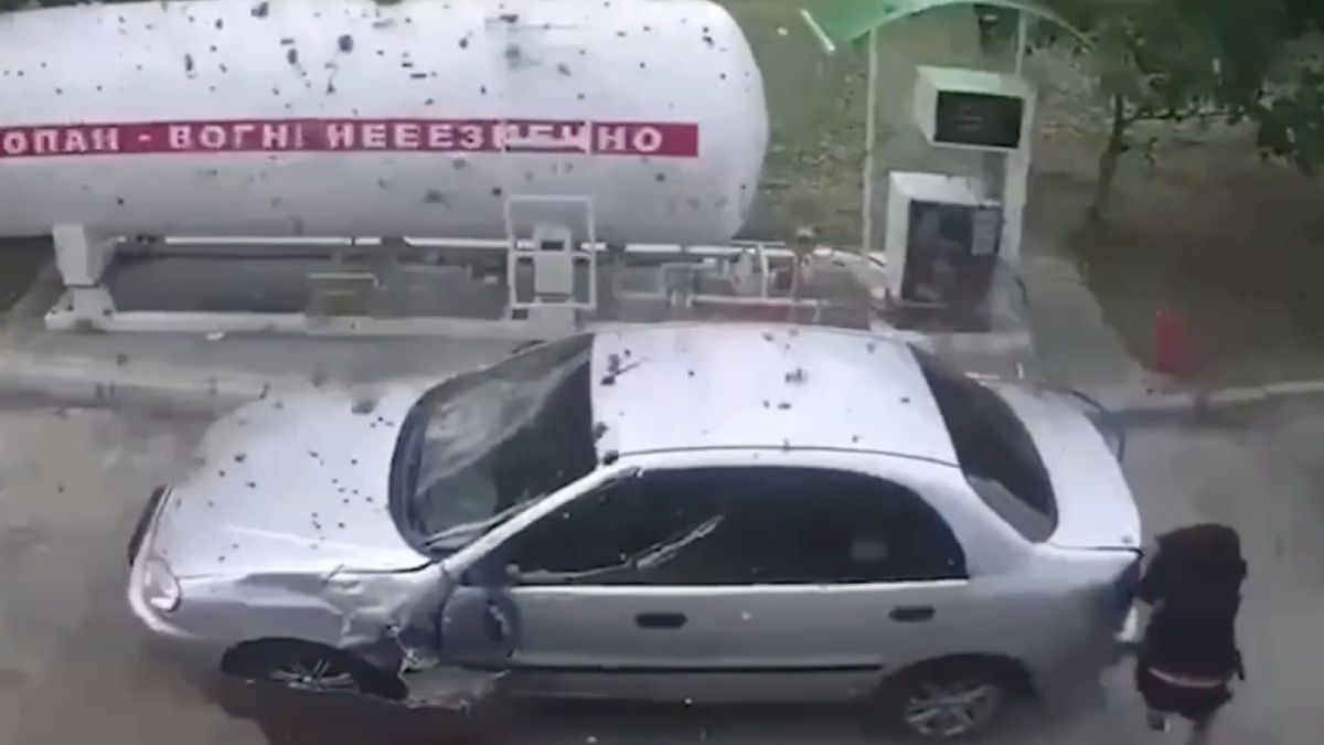 Raket slaat in bij benzinestation in de omgeving van het Oekraïense Nikolaev