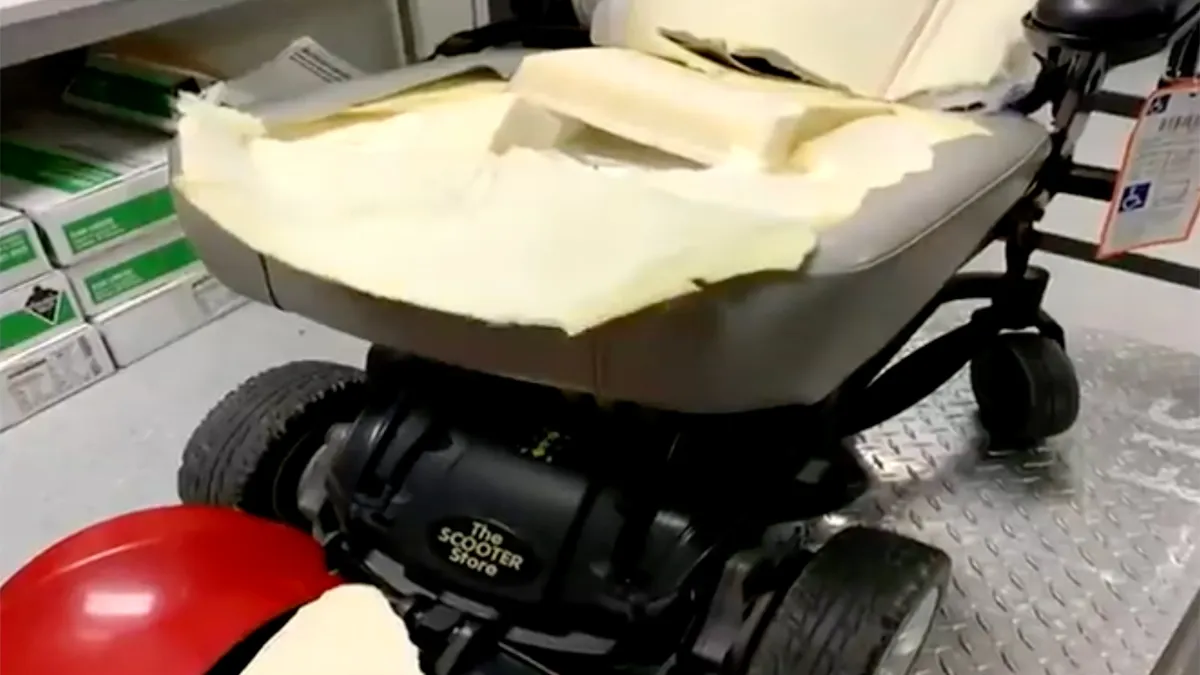 Amerikaan op luchthaven van Charlotte gepakt met 11 kilo coke in rolstoel