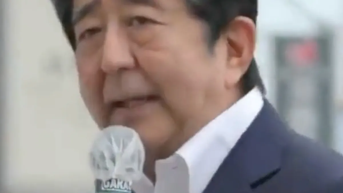 Beelden van aanslag op voormalige Japanse minister-president Shinzo Abe