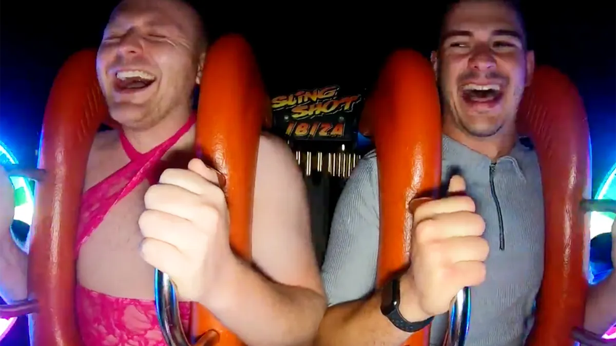 Wetenschap: man test vrouwenkleding in Slingshot op Ibiza