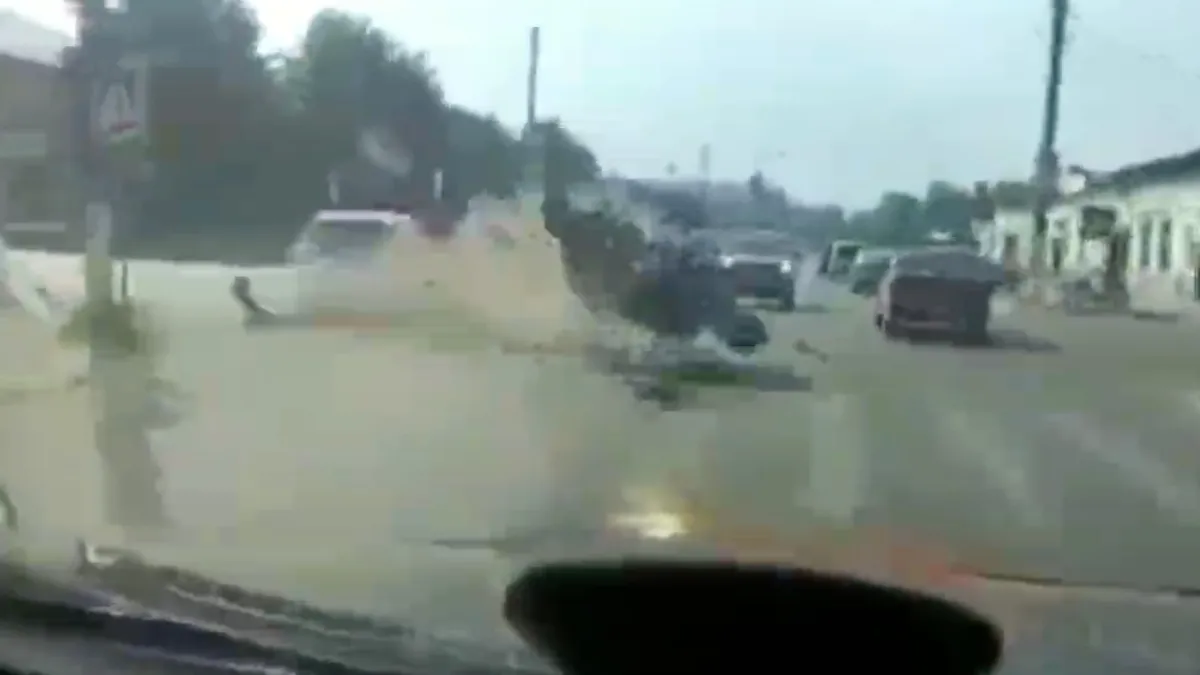 Door het oog van de naald voor motorrijder in Ivanovo