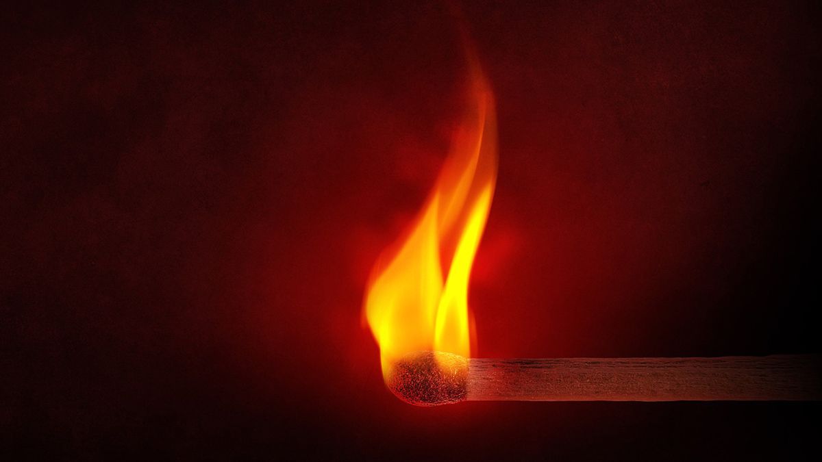 Persfotograaf onder vuur op social media na maken foto net beginnend brandje