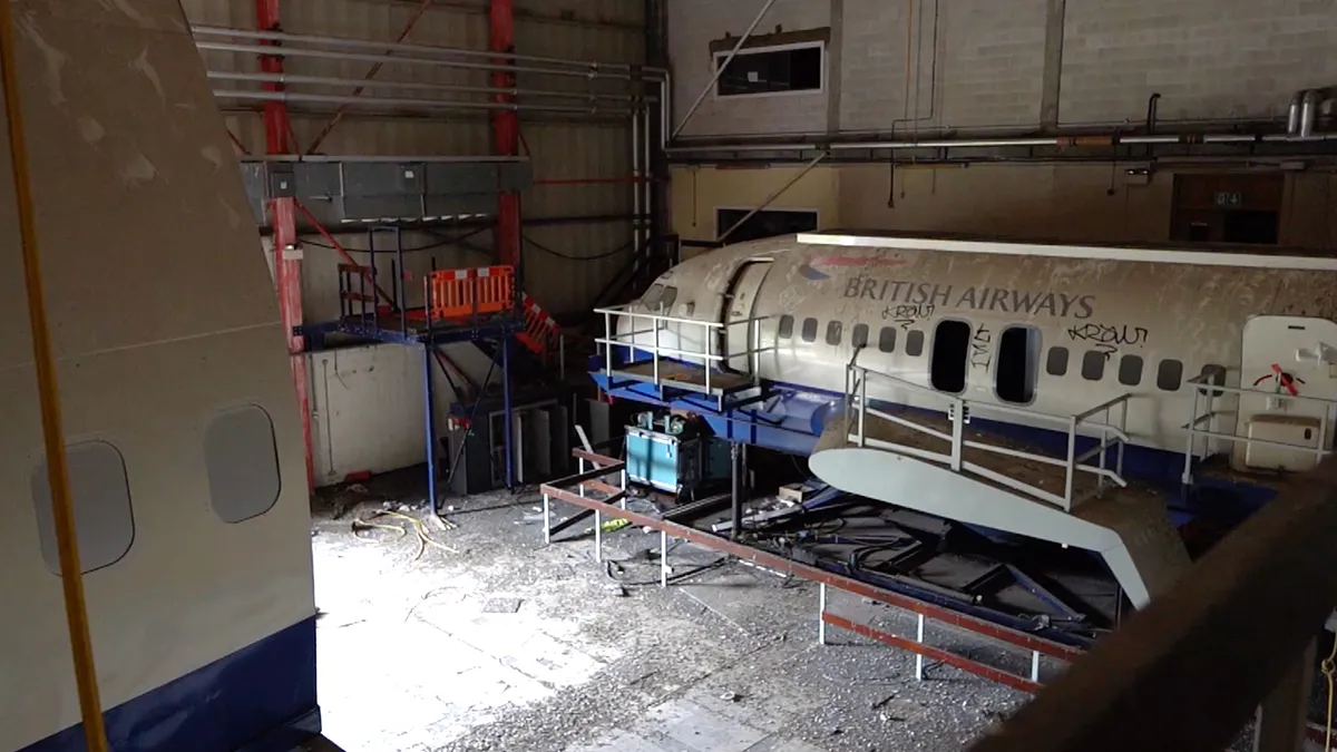 Nederlandse avonturier neemt een kijkje in verlaten trainingscentrum van British Airways