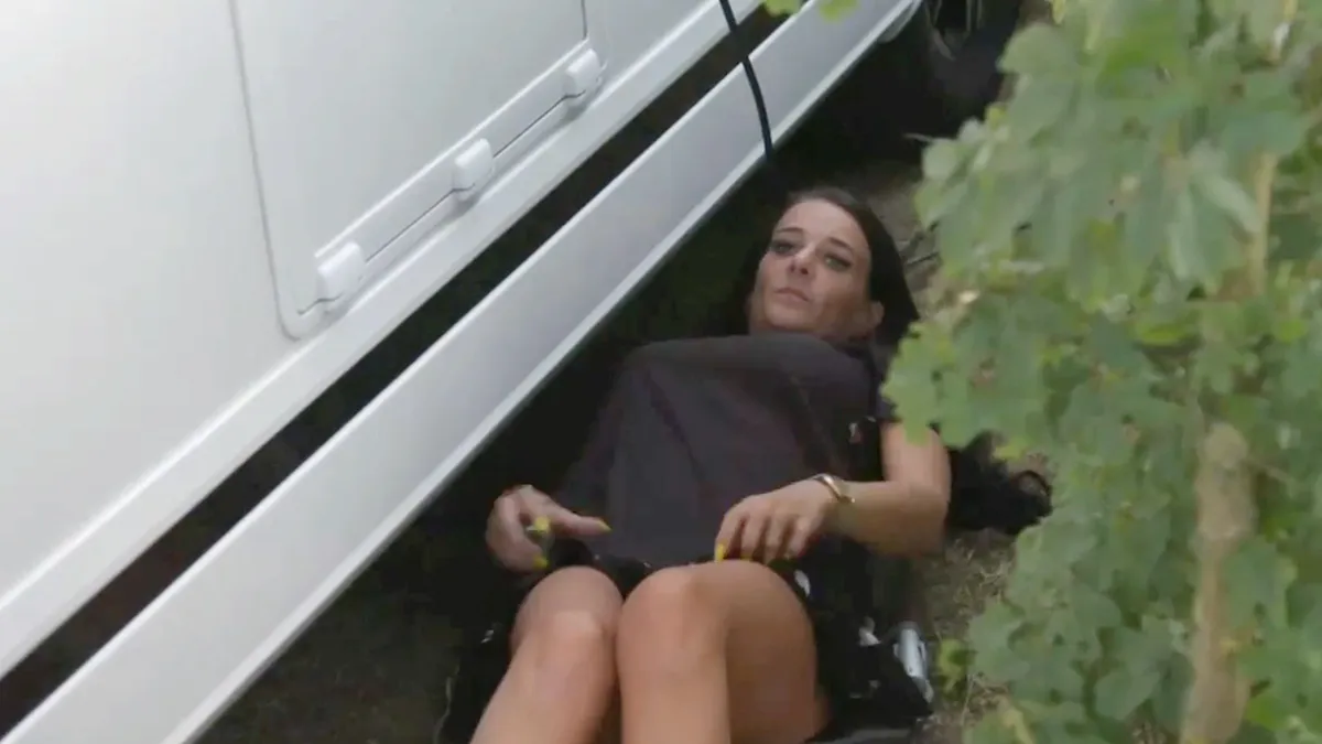 Peter 'Massa is Kassa' Gillis heeft pikant uitzicht op Nicolleke en wil hatseflatsen