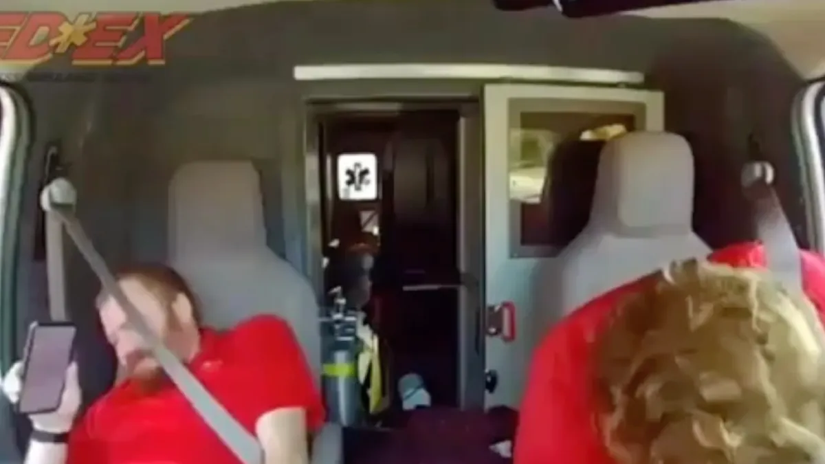 Ambulancepersoneel in Chicago is blijkbaar wel wat gewend
