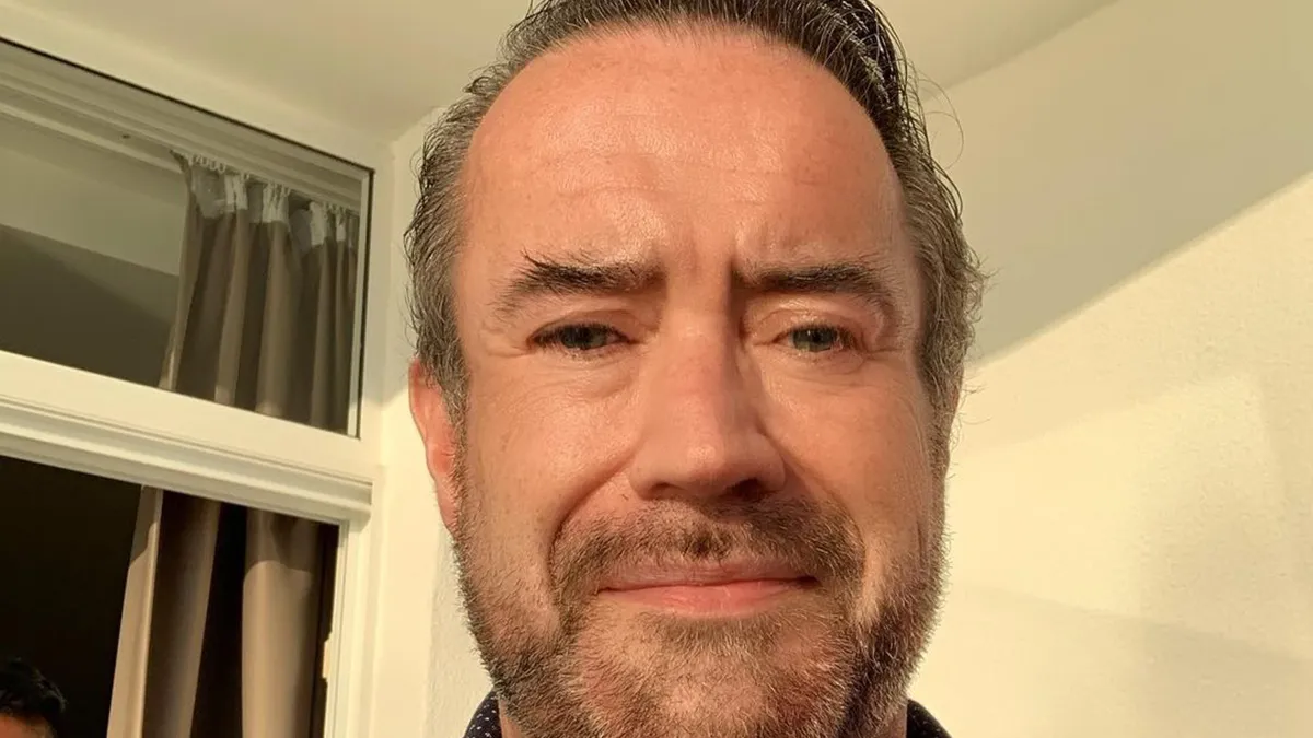 Marc van der Linden deelt per ongeluk hele gewaagde foto's op Instagram