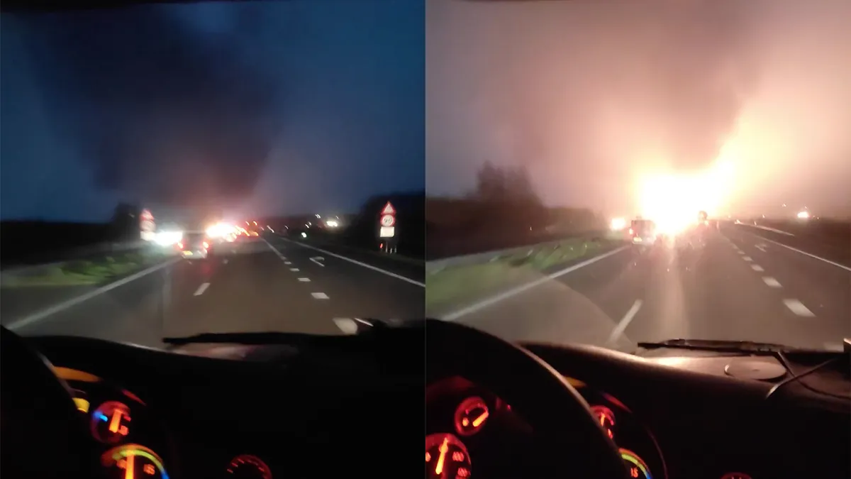 Telekraan op de A7 staat in lichterlaaie en doet 'BOEM'