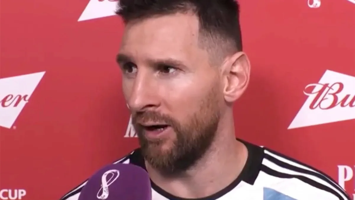 'Volleyballer' Messi scheldt tijdens interview op Weghorst en geeft Van Gaal een sneer