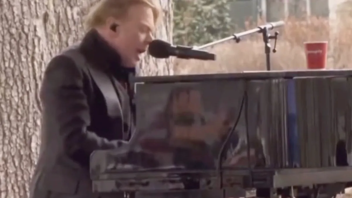 Axl Rose niet al te zuiver tijdens uitvaart Lisa Marie Presley