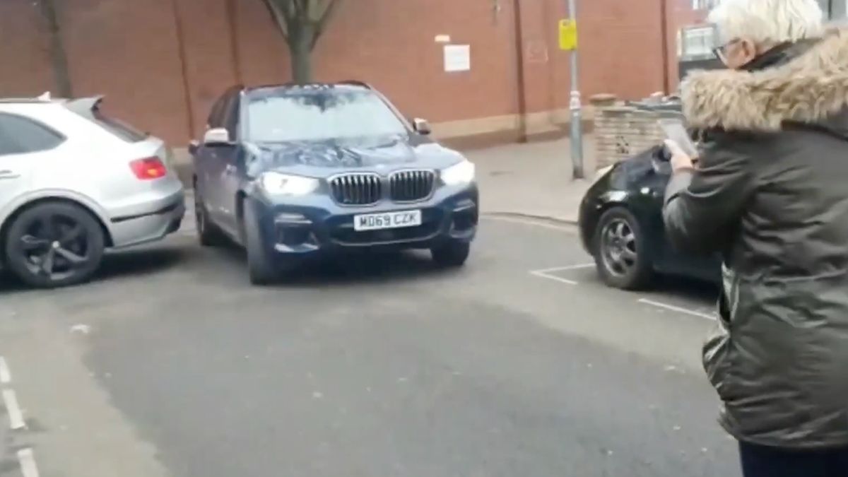 Autodieven in Londen stelen Bentley en BMW X5 op klaarlichte dag