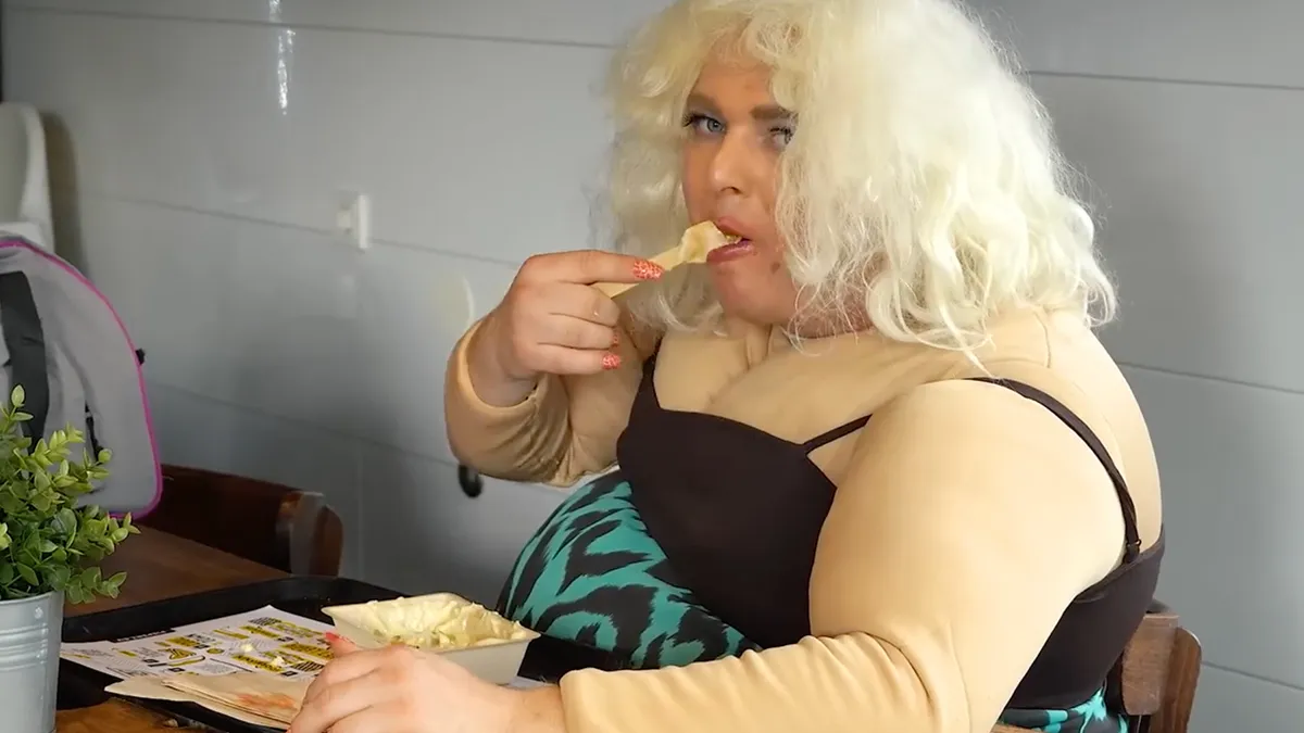 Carnavalshit 2023: Steven Harks - Altijd Op Dieet (en toch een dikke reet)