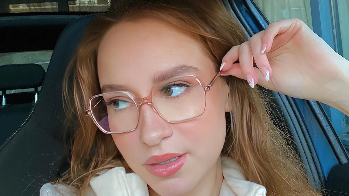 Selina Rakké mag zich het knapste buurmeisje van 2023 noemen