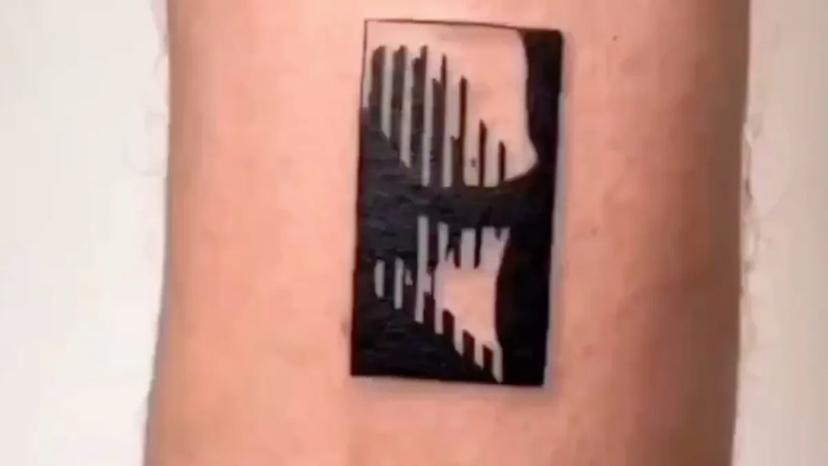Tatoeage met een bijzonder en pikant effectje