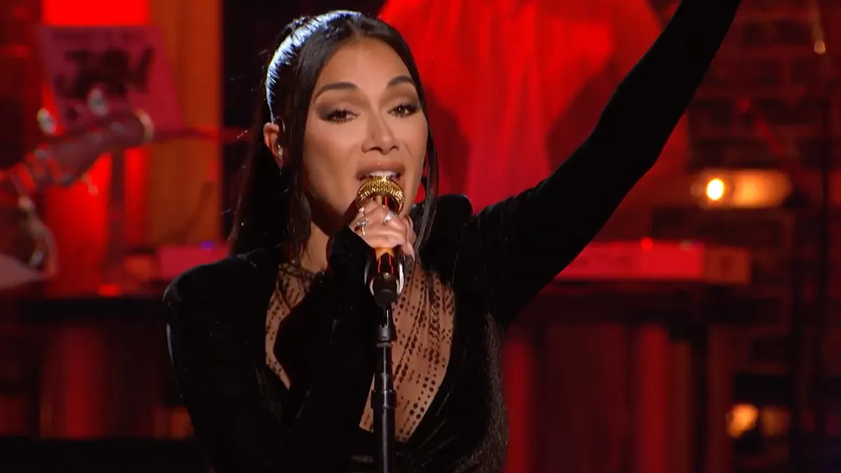 Ex-Pussycat Doll Nicole Scherzinger doet rockversie van Titanic-hit My Heart will go on