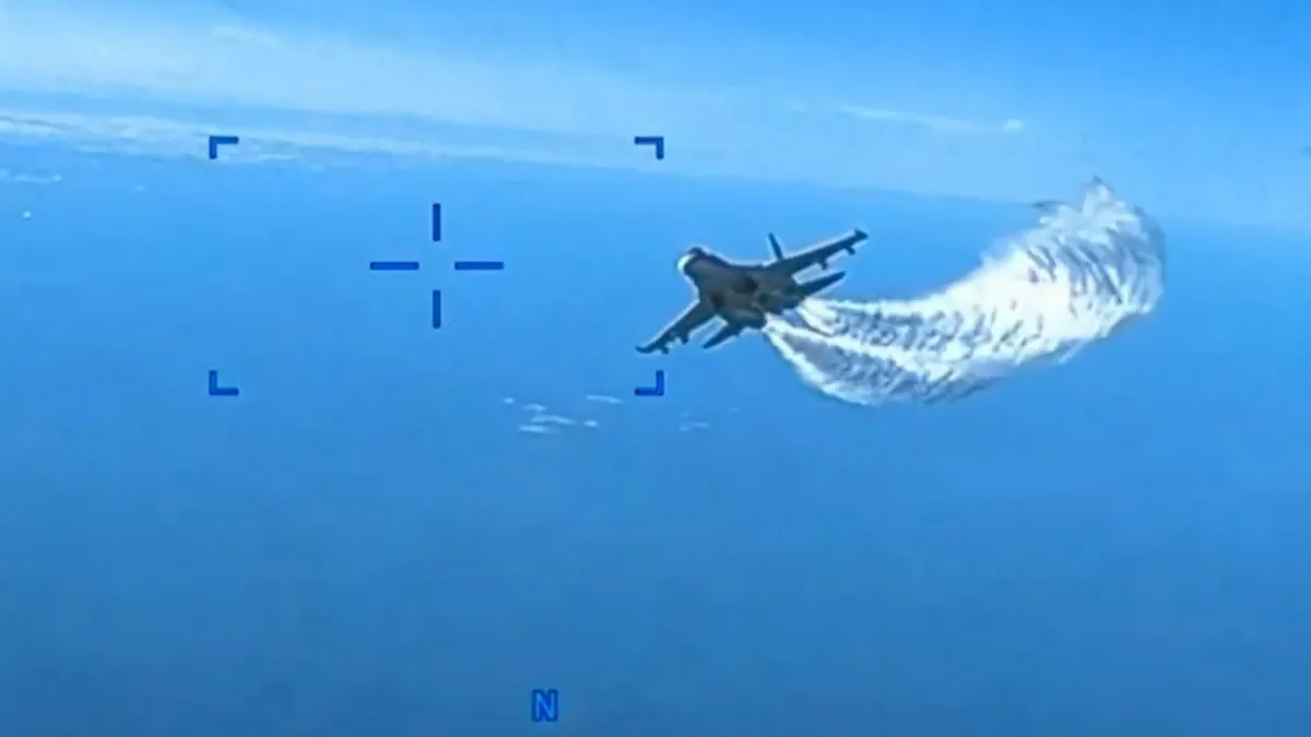 Spectaculaire beelden vrijgegeven van 'botsing' tussen Amerikaanse drone en Russische straaljager