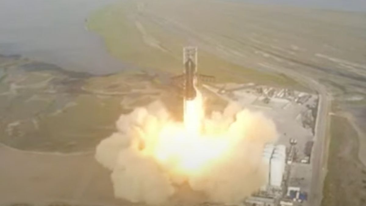 Starship, grootste raket ooit, is gelanceerd en explodeerde na paar minuten