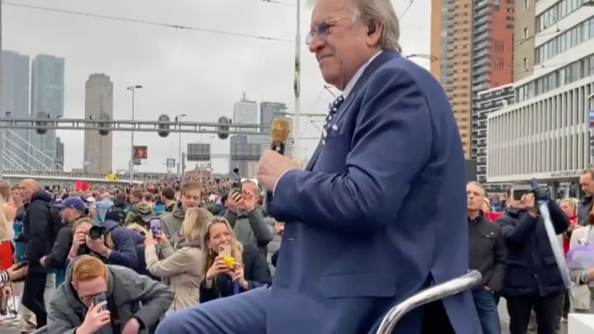 'You'll Never Walk Alone' van Lee Towers zonder irritante NOS commentator