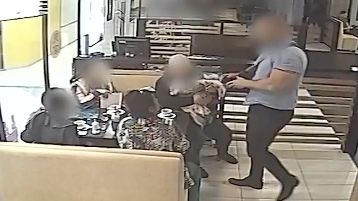 Dames deden een poging een pasgeboren baby te verpatsen