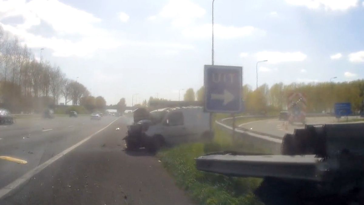 Bestuurder op A12 remt net op tijd om kettingbotsing te voorkomen