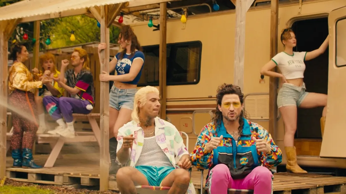 Bizzey, Kraantje Pappie en Rolf Sanchez brengen Maaskantje terug met 'Zin in de zomer man'