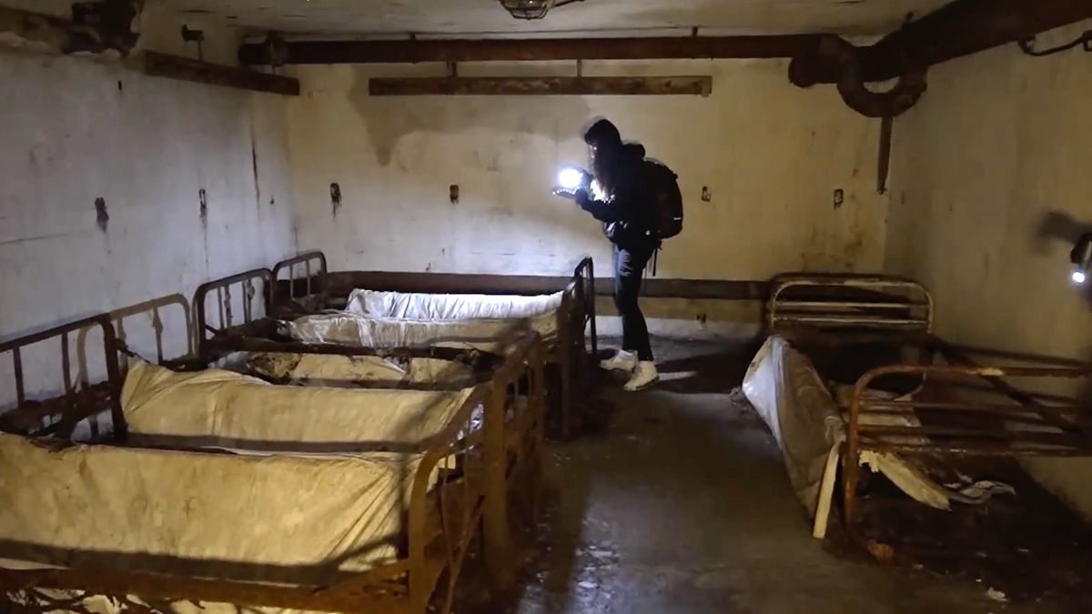 Hongaarse verlaten bunker uit de koude oorlog waar veel nog intact is
