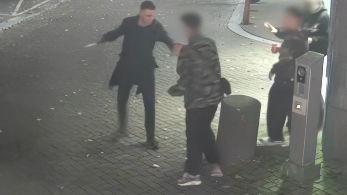 Man in Amsterdam neergestoken voor weigeren het geven van een sigaret