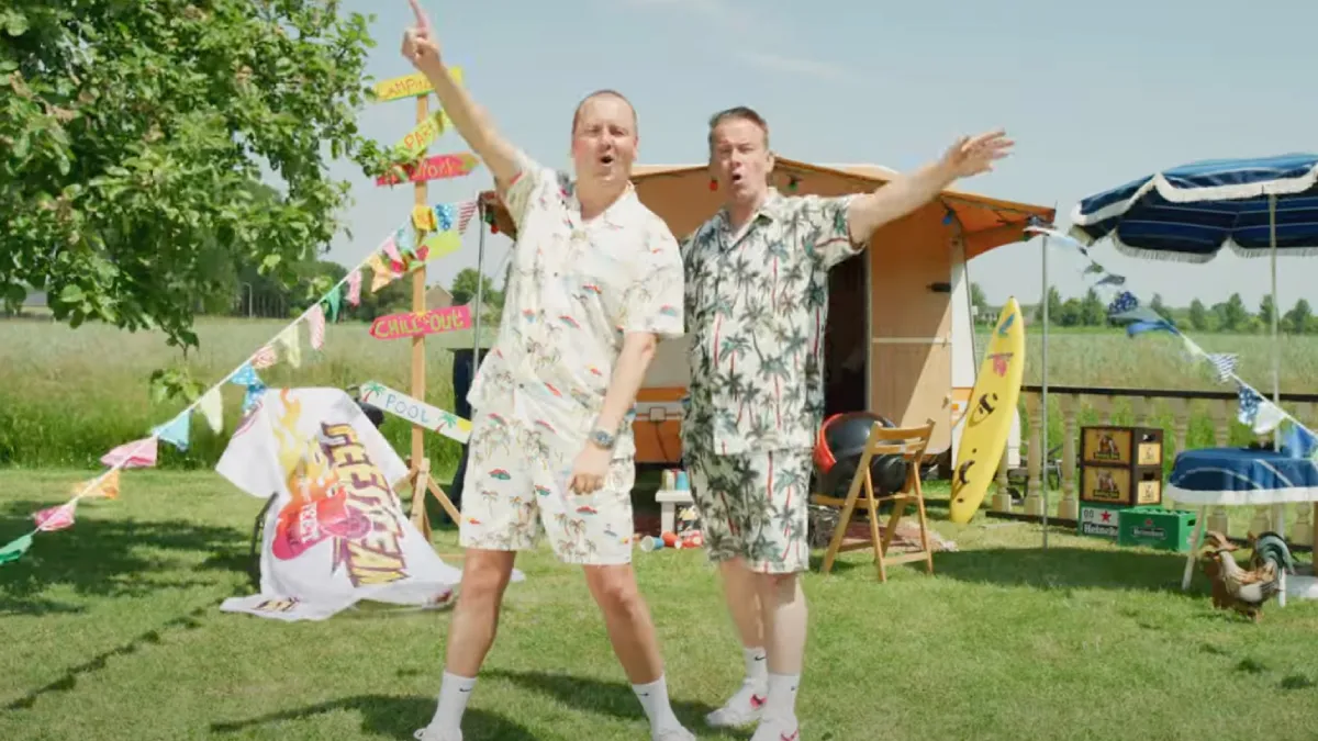 De kater die komt later volgens Het Feestteam