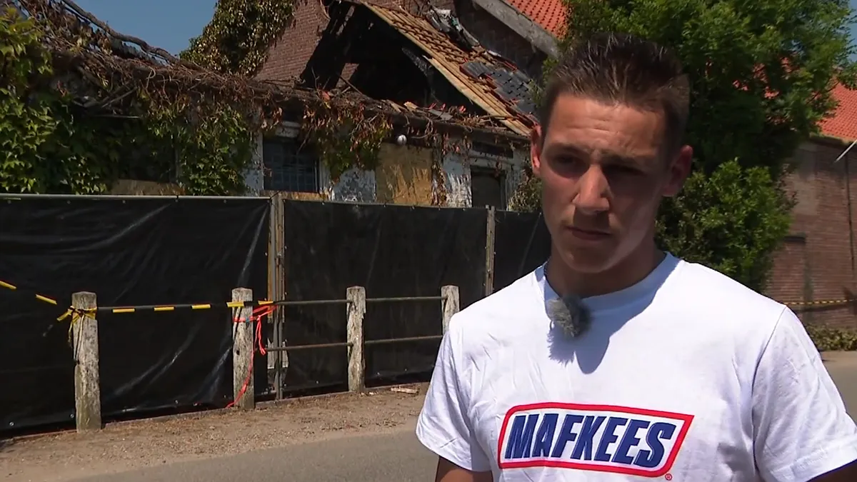 Lucas heeft zijn leukste shirt aangetrokken om te vertellen over zijn heldendaad