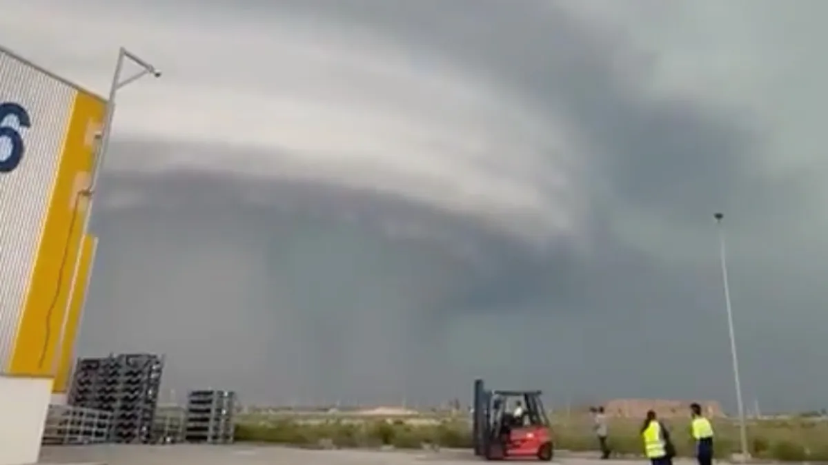 Supercel creëerde gigantische chaos in Spaanse Zaragoza
