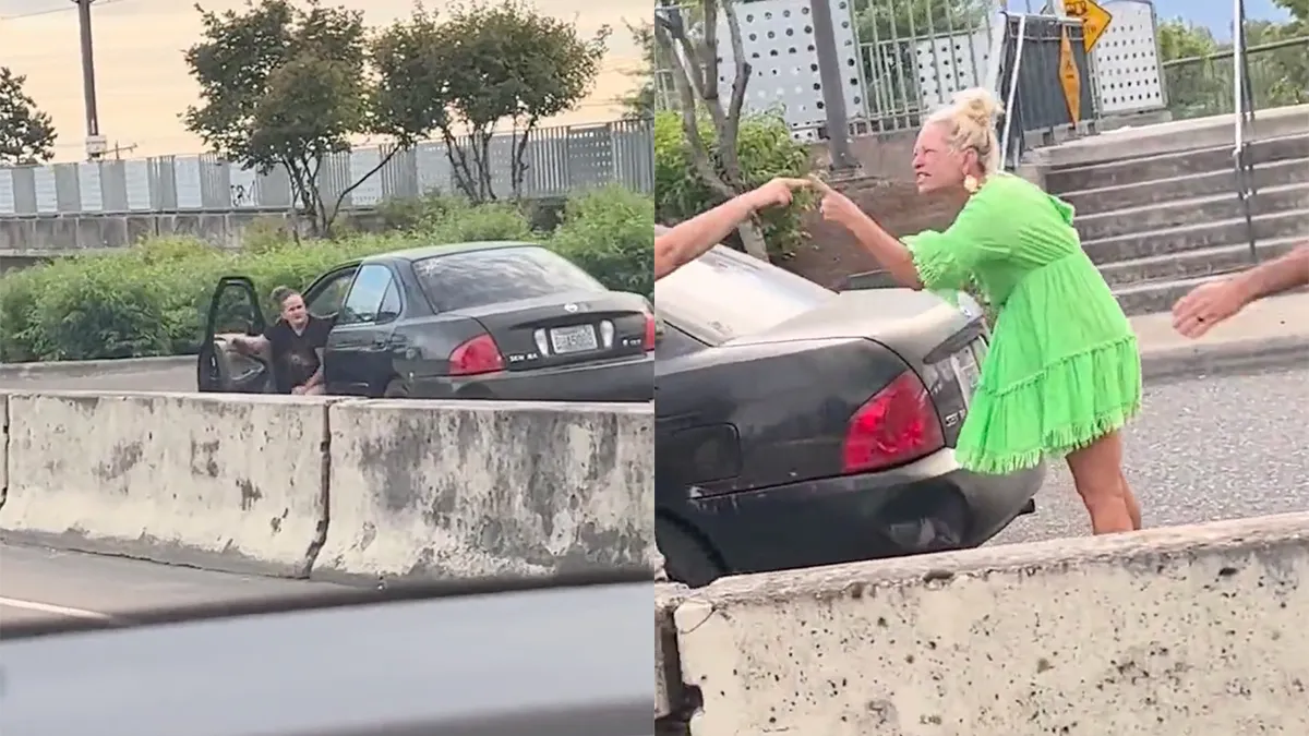 Gezellige mensen zetten auto’s aan de kant voor ouderwetse verkeersfittie