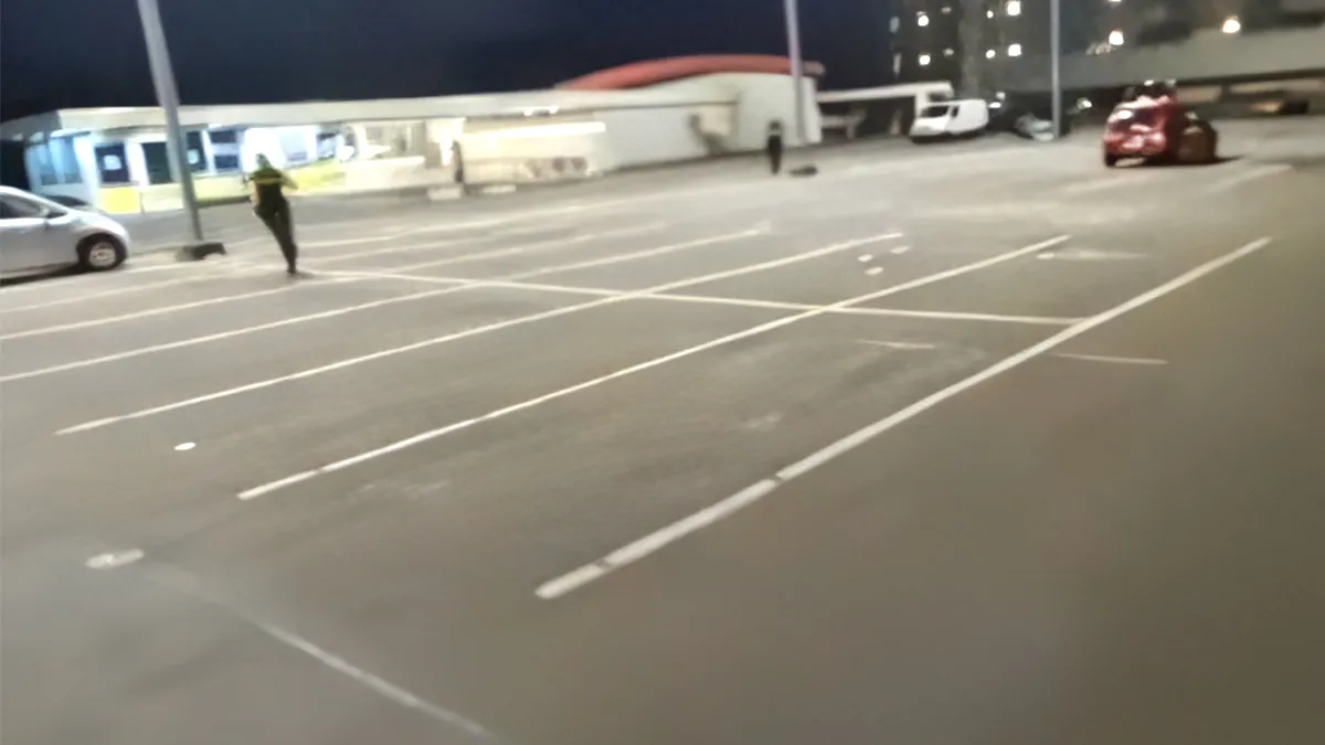 Politie zet achtervolging in op 70cc schakelbrommer