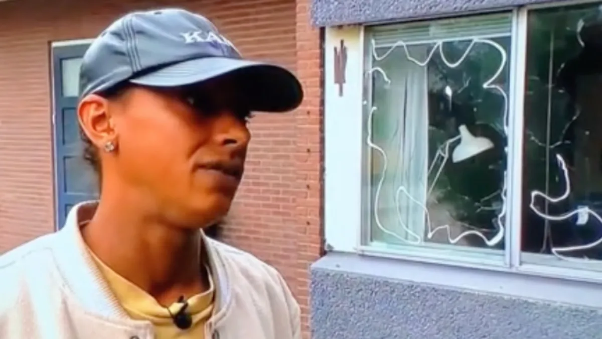 Man gooit steeds ruiten van Jamaal zijn huis in