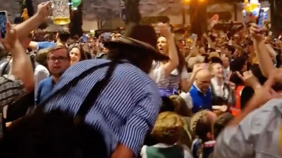 Laat je maat eens vliegen tijdens Oktoberfest 2023