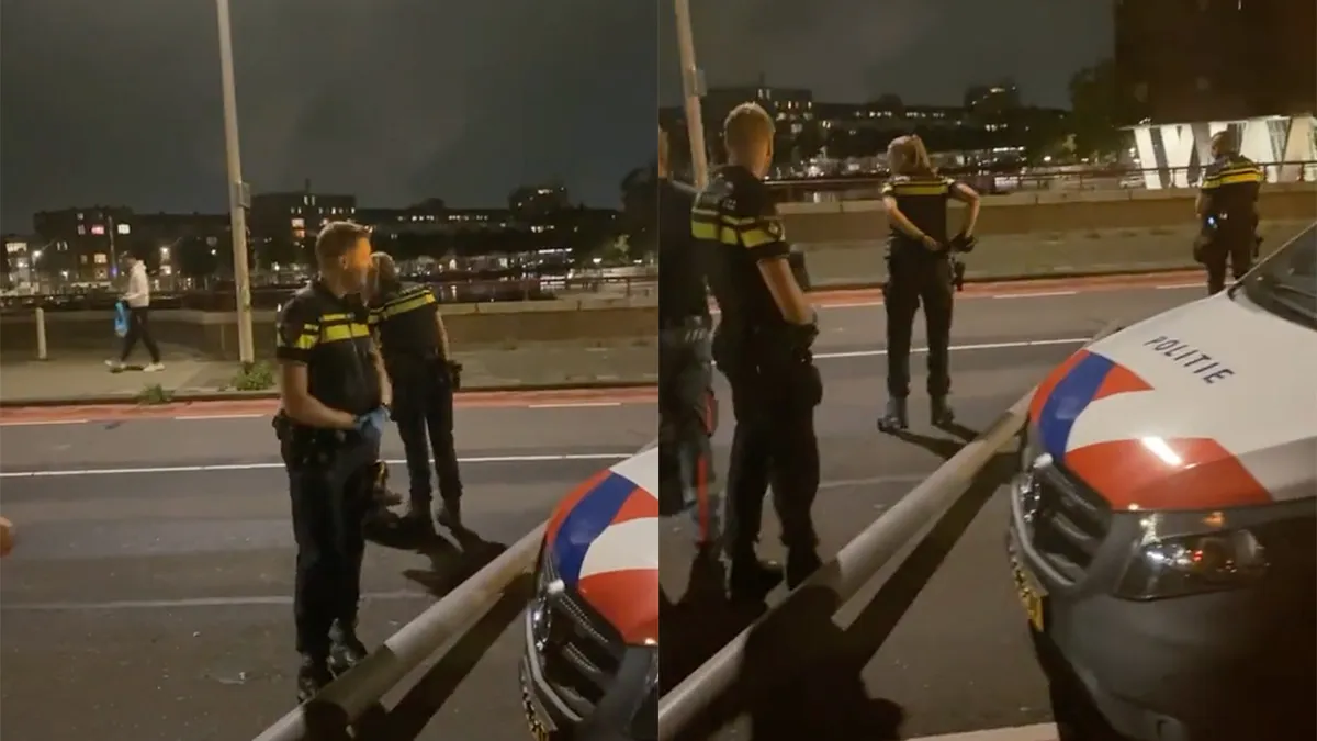 Ondertussen in Rotterdam: Paal is precies op busje van de wouten gevallen