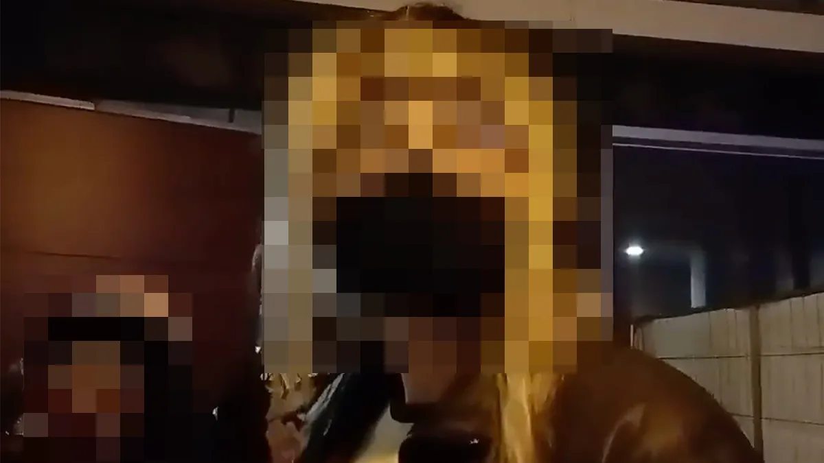 thumb vk dus je staat te wachten bij politiebureau in jasje met tekst pim fortuyn is dood