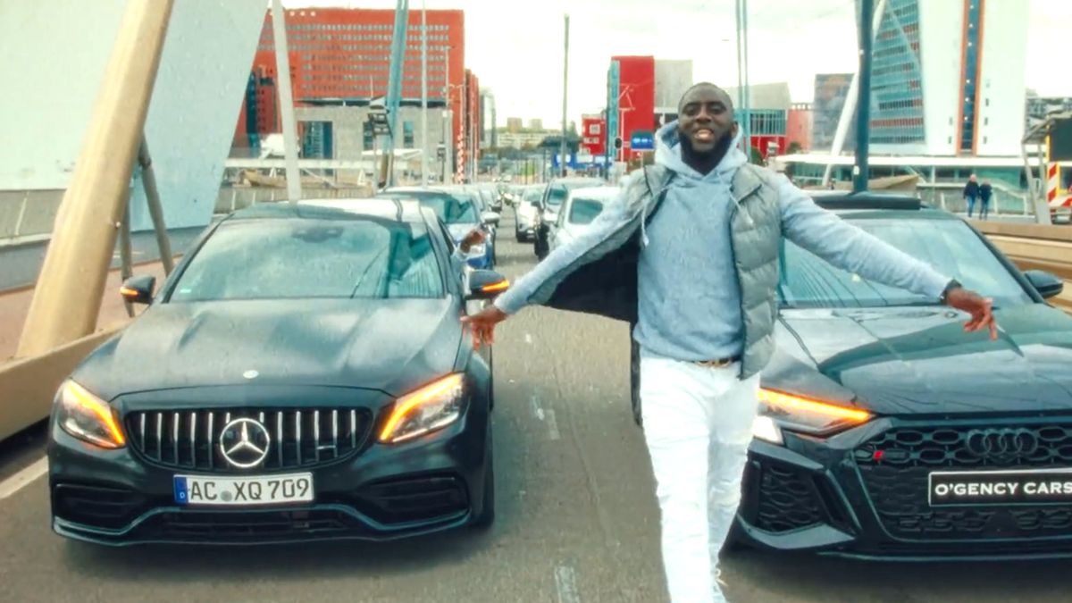 Kan gewoon: Franse rapper MassOmerta legt verkeer stil op Rotterdamse Erasmusbrug voor videoclip