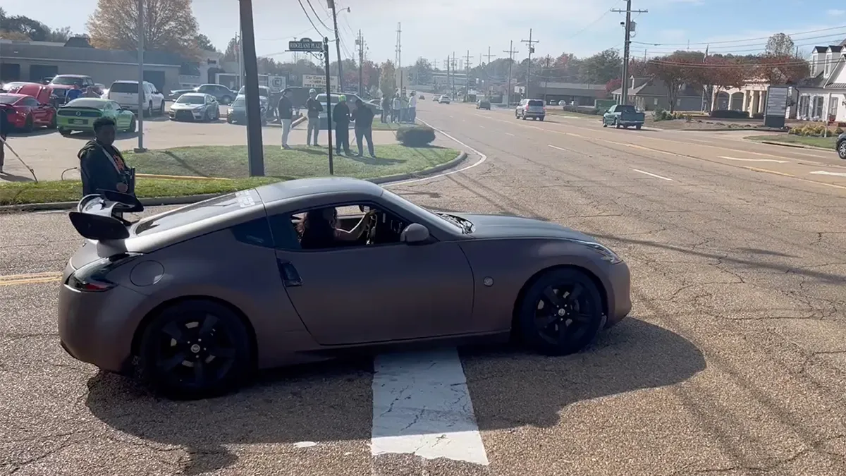 thumb vk schrikken voor autoliefhebbers mustang verandert in een honda