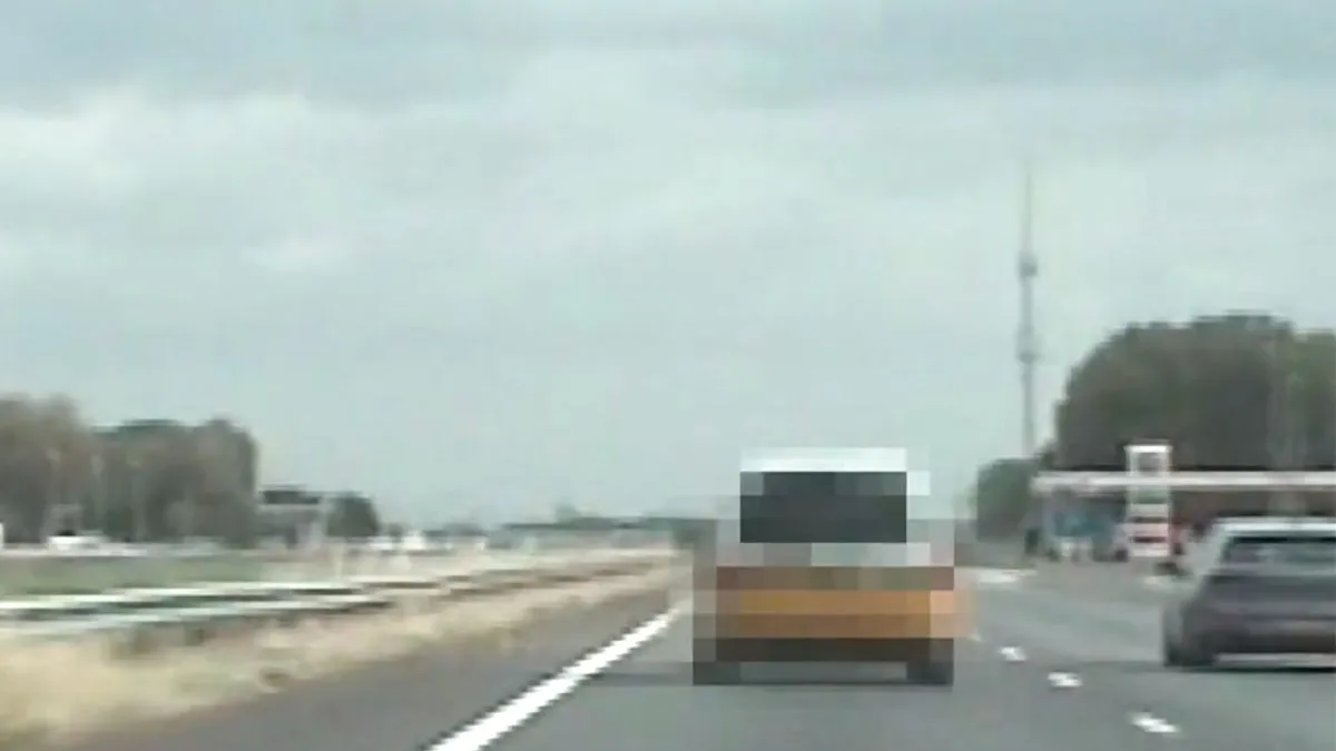 thumb vk verkeershufter valt op door asociaal rijgedrag slaat op de vlucht en gaat zelfs spookrijden