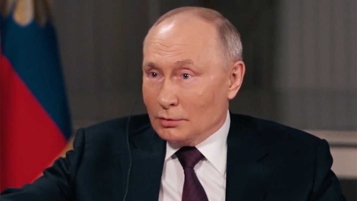 Vladimir Poetin geeft half uur geschiedenisles over Rusland in interview met Tucker Carlson