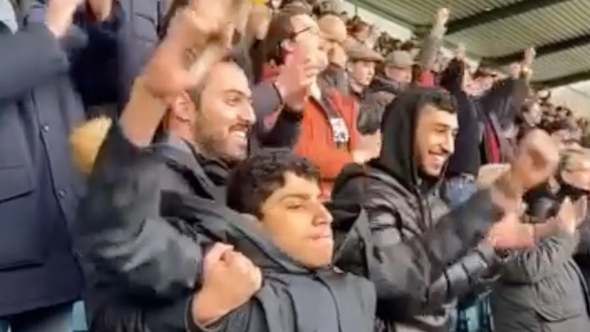 thumb vk dagje uit met je half broer naar een voetbalwedstrijd