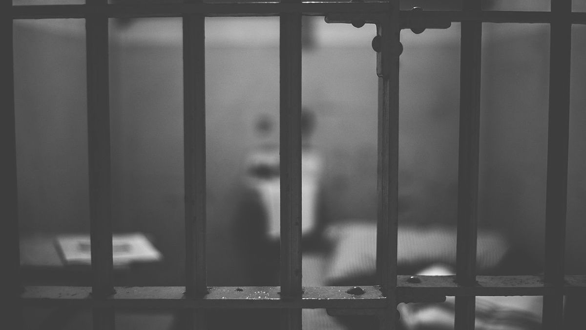 WTF: Vlaamse gevangenen martelen en verkrachten celgenoot drie dagen lang