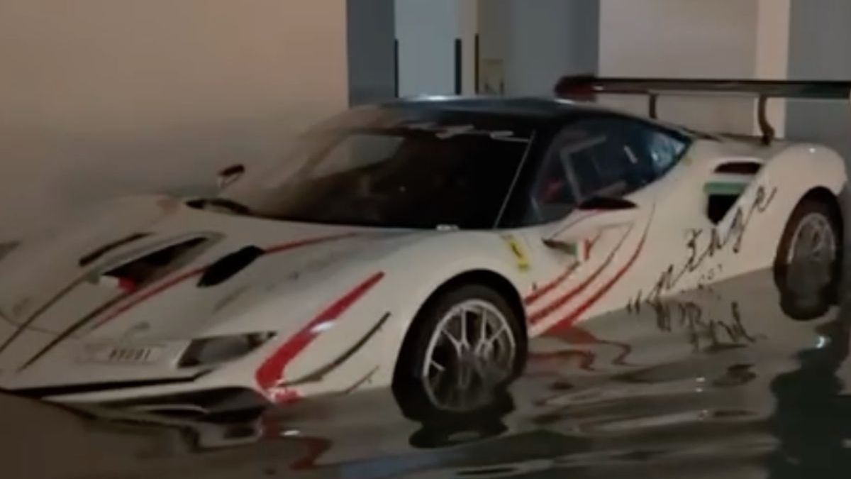 Noodweer in Dubai niet fijn voor een Ferrari 488 Challenge EVO