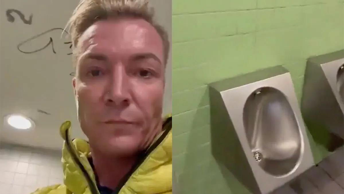 thumb vk internet kan uit duitse politicus martin neumaier likt in virale video aan openbaar toilet