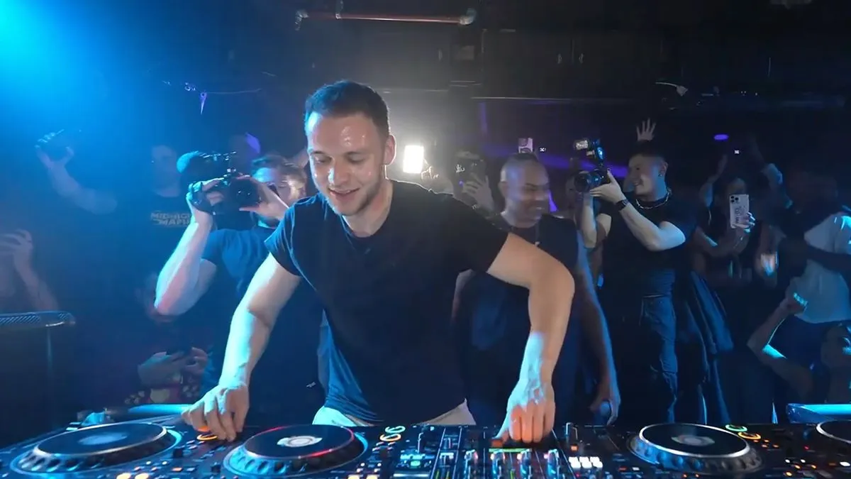 thumb vk sefa draait nog een plaatje op hsu boiler room style party