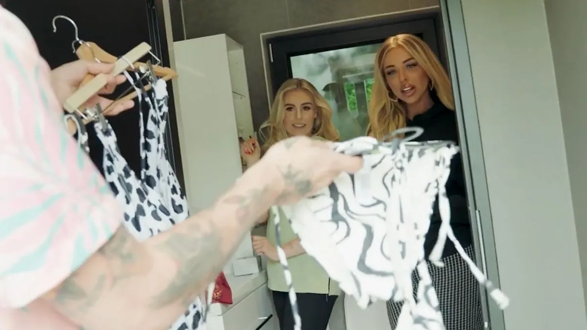 thumb vk het is al warm maar met ex on the beachs shirley en lesley krijg je het nog warmer