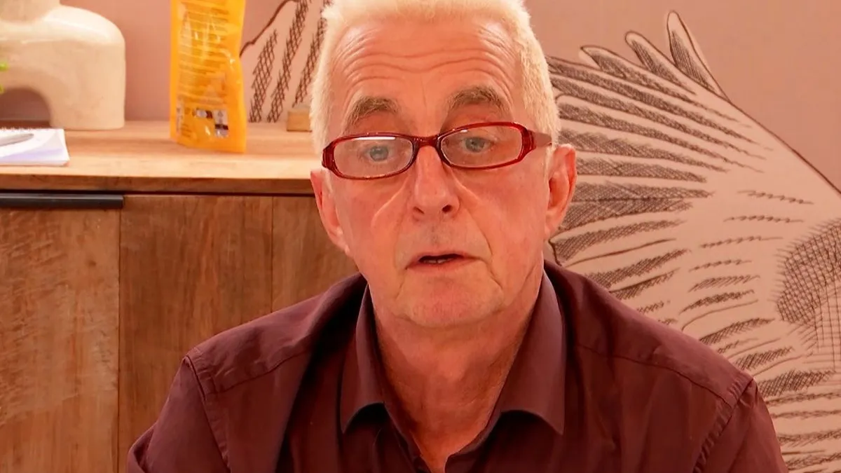 thumb vk ondertussen in lang leve de liefde je ziet peter denken als hij zijn vriendinnen mag houden
