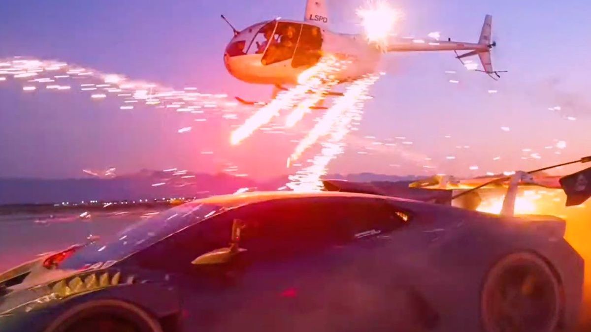 YouTuber Alex Choi opgepakt wegens het afschieten van vuurwerk vanuit een helikopter op een Lamborghini Huracan